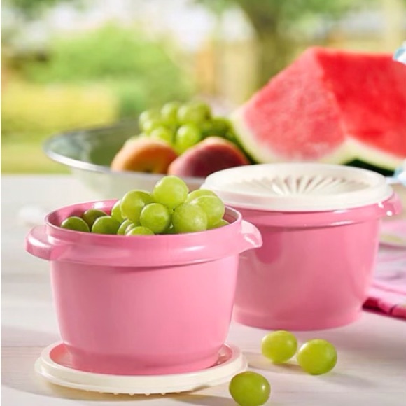 Vintage Tupperware Servalier Bowl Set of 2 Pink & White Lid - Picture 3 of 4